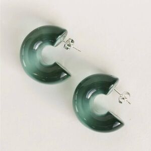 NWT Bohme Niklaus Open Hoop Earrings New on Card 14 k Gold